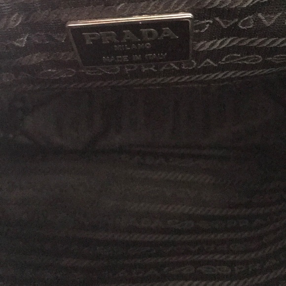 Prada Perfect handbag with label luscious lock. - Picture 5 of 5